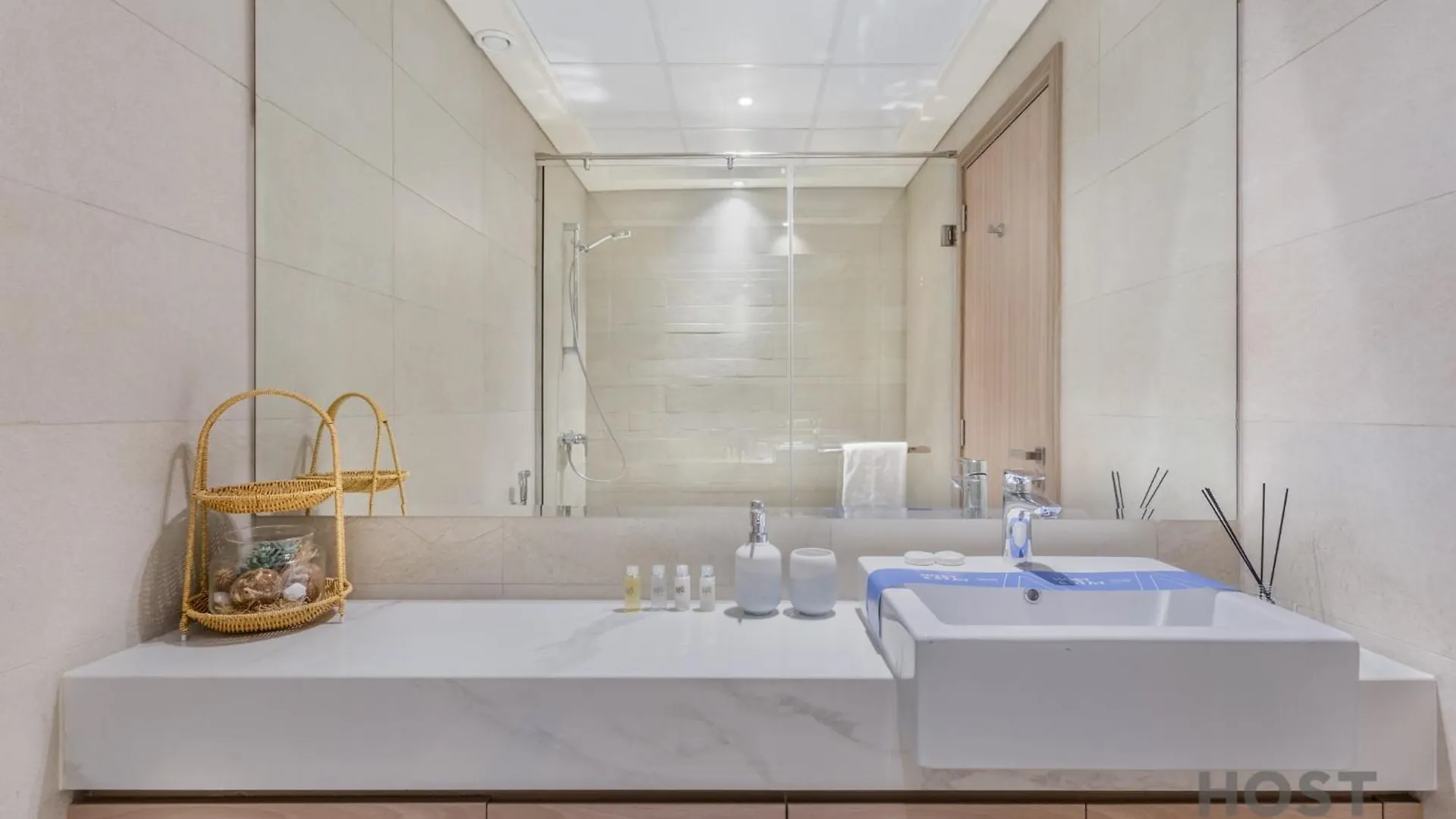 Bright 2Br At Azizi Riviera, Mbr Appartement Dubai 0*,  Verenigde Arabische Emiraten
