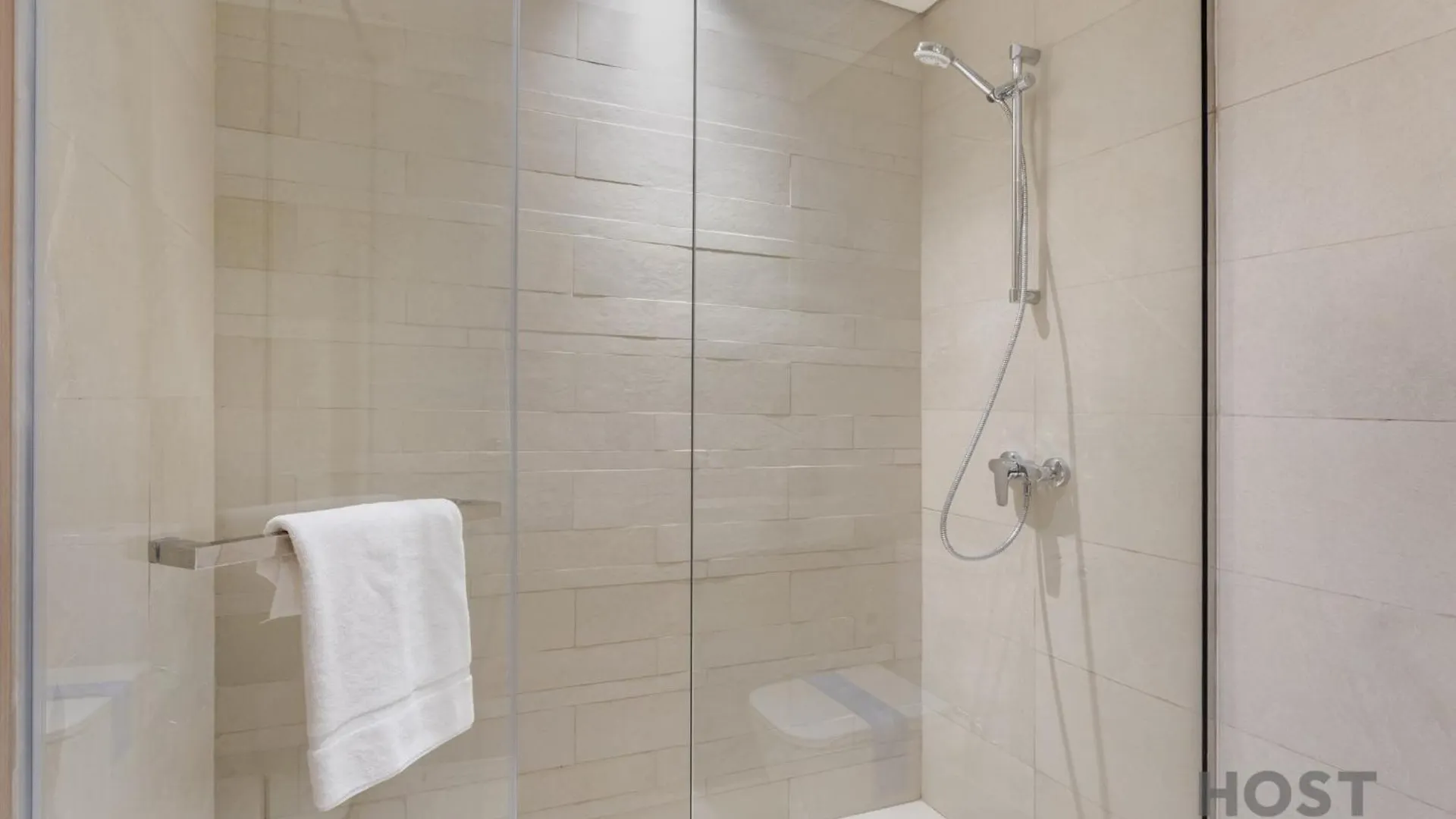 Bright 2Br At Azizi Riviera, Mbr Appartement Dubai
