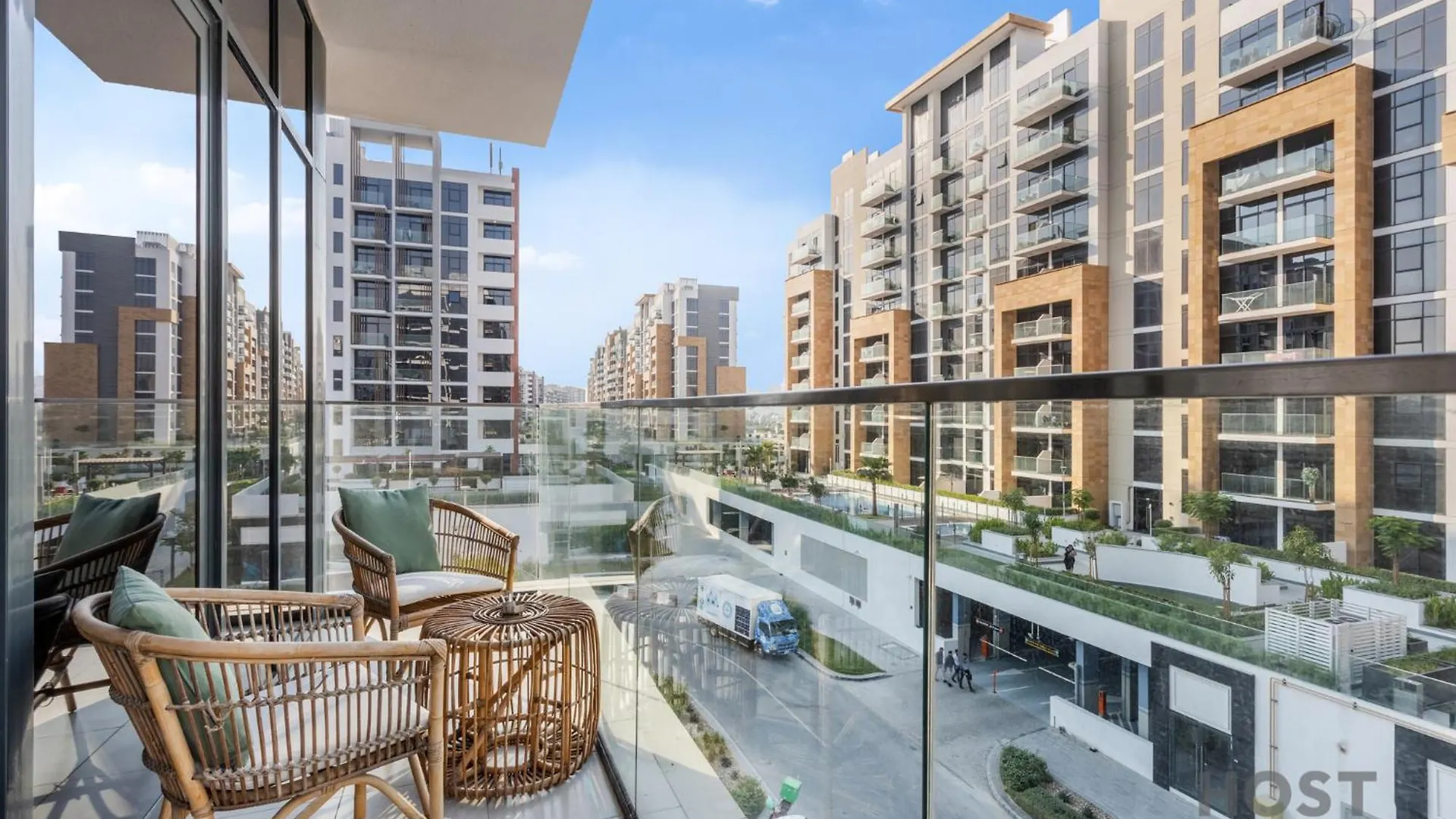 Bright 2Br At Azizi Riviera, Mbr Appartement Dubai